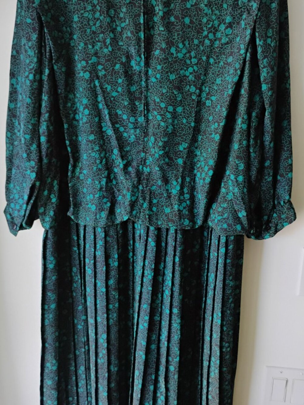 Vintage 1980s Green & Black Puff Sleeve Floral Pleated Dress Cottagecore Plus 18 - Picture 2 of 12